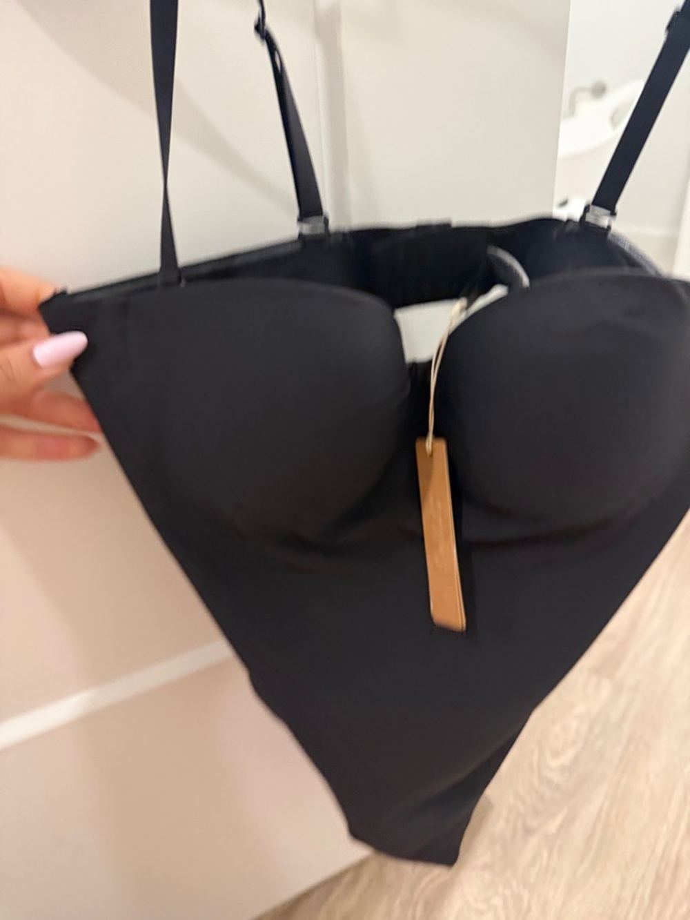 Skims body molded underwire bodysuit in Onyx - Picture 5 of 7